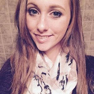 Meet your Posher, Kristin